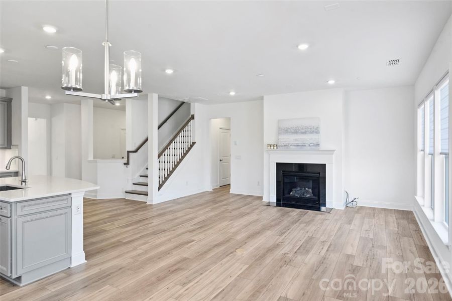 Spacious, unfurnished interior of a new home in , Concord (Image 28).