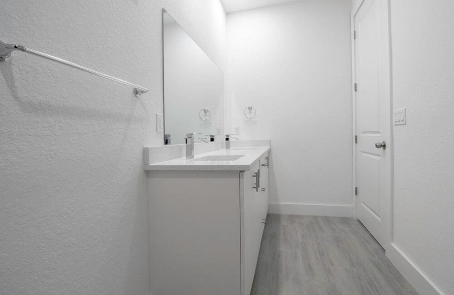 full bathroom full bathroom