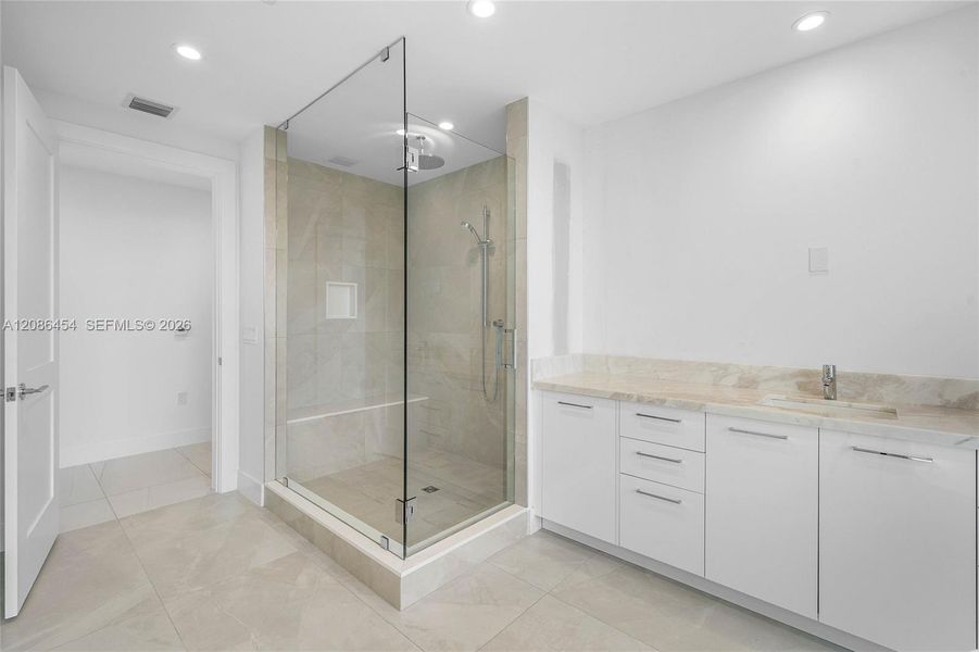 Furnished interior view inside a new home in , Fort Lauderdale (Image 15).