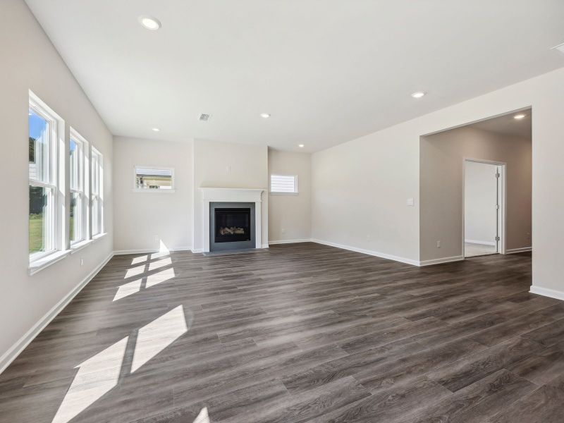 Spacious, unfurnished interior of a new home in Parkside at Grayson, Grayson (Image 10).