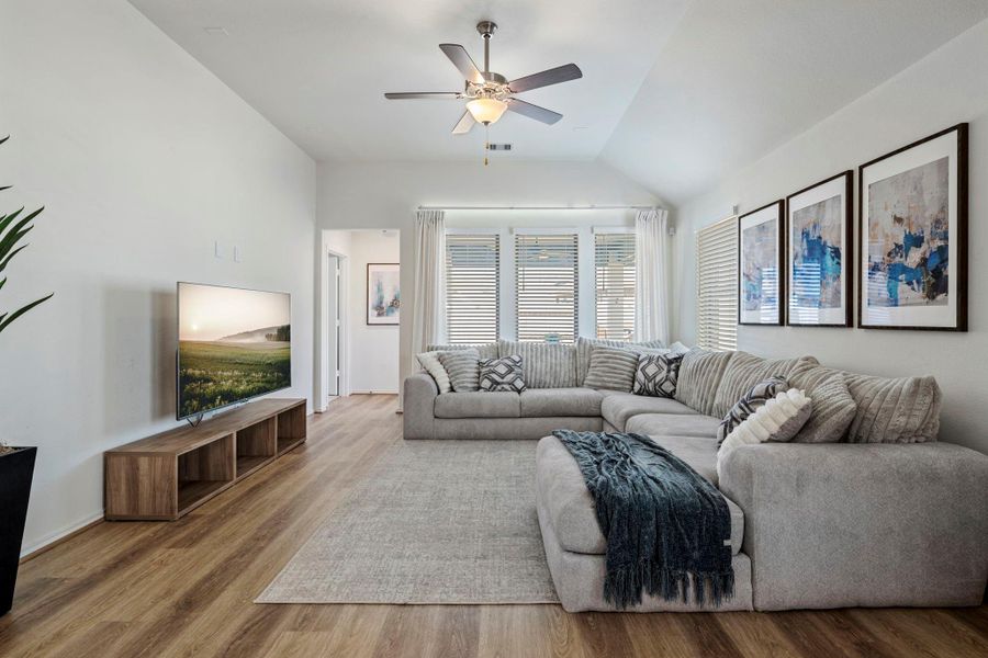 Furnished interior view inside a new home in , Conroe (Image 27).