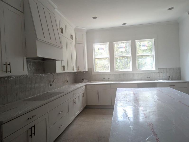 Furnished interior view inside a new home in White Post on Lake Lanier, Gainesville (Image 4).