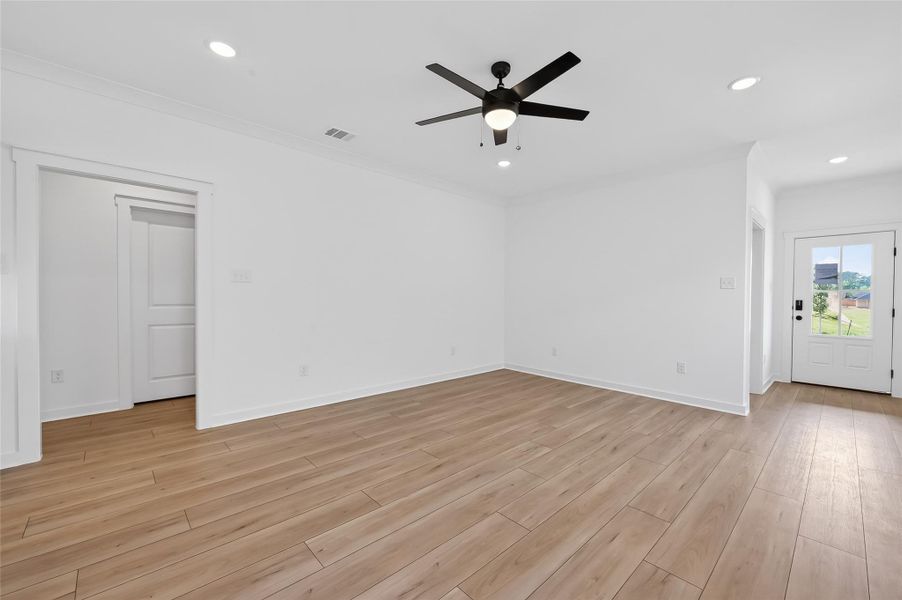 Spacious, unfurnished interior of a new home in Mostyn Springs, Magnolia (Image 25).