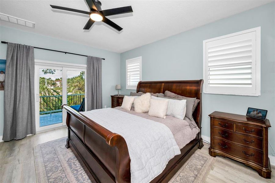 Furnished interior view inside a new home in , New Port Richey (Image 34). Furnished interior view inside a new home in , New Port Richey (Image 34).