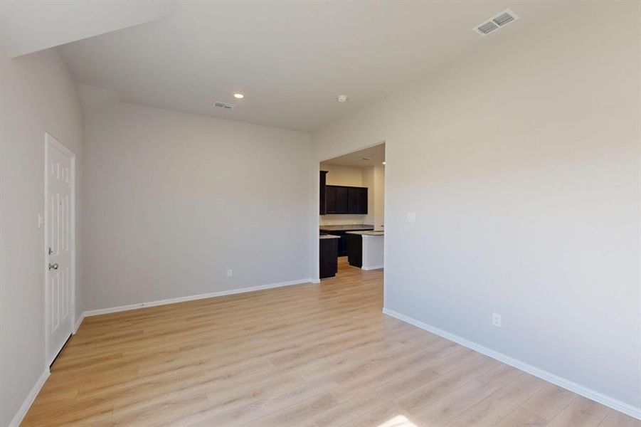 Spacious, unfurnished interior of a new home in Kings Way, Denton (Image 27).