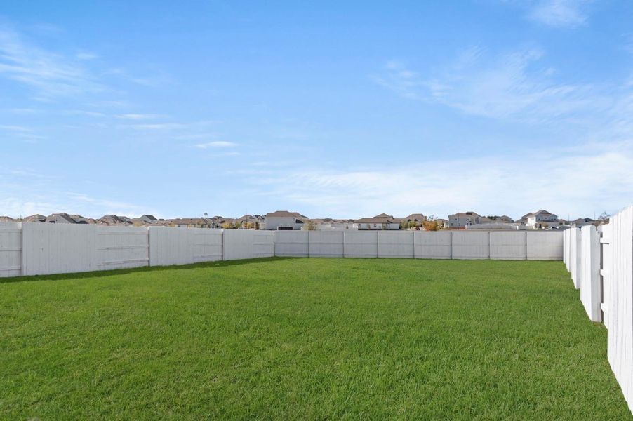 Exterior details and patio area of a home in Harvest Ridge, Elgin (Image 3).