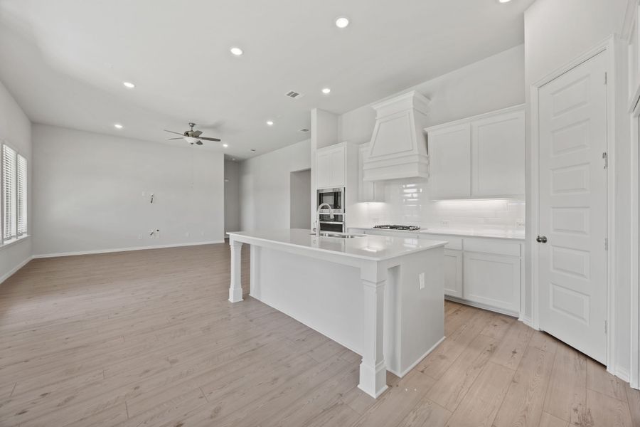 Representative furnished interior of a home built from the Camden by Cambridge Homes in Tinsley Meadows, Van Alstyne (Image 7). Representative furnished interior of a home built from the Camden by Cambridge Homes in Tinsley Meadows, Van Alstyne (Image 7).