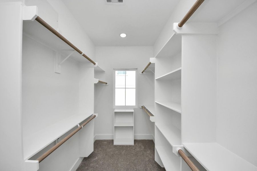 Walk-in closet