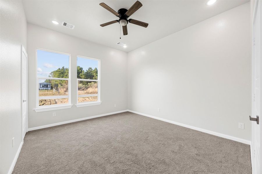 Spacious, unfurnished interior of a new home in , Cleveland (Image 12).