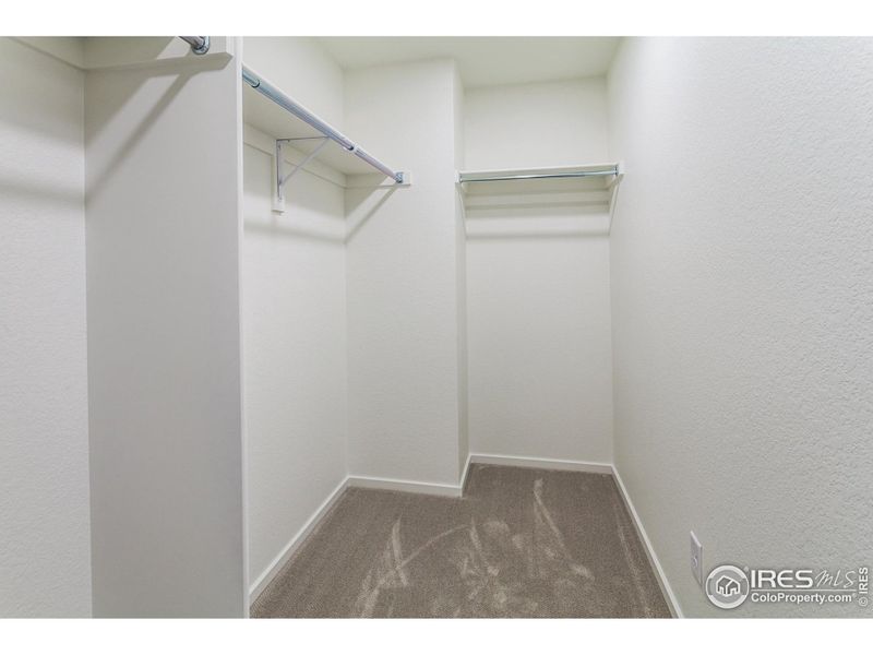 MASTER BEDROOM WALK IN CLOSET MASTER BEDROOM WALK IN CLOSET