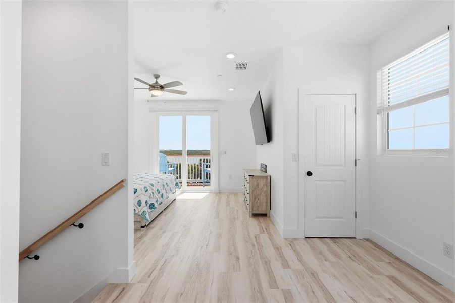 Image 50 of a home in .