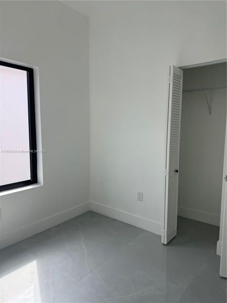 Image 16 of a home in .