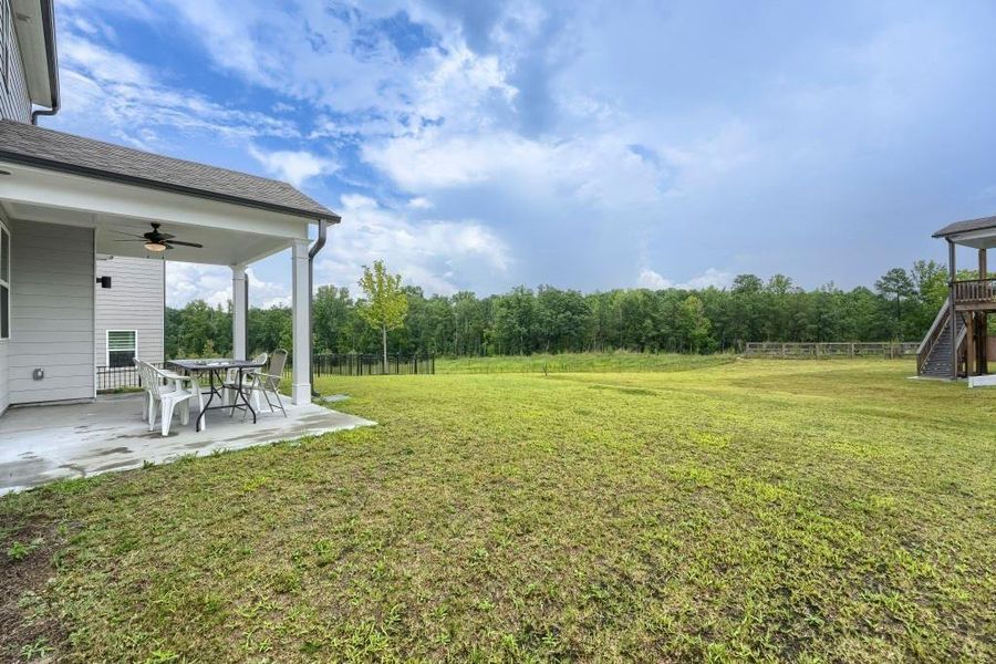 Exterior details and patio area of a home in Pine Mountain Park, Kennesaw (Image 19).