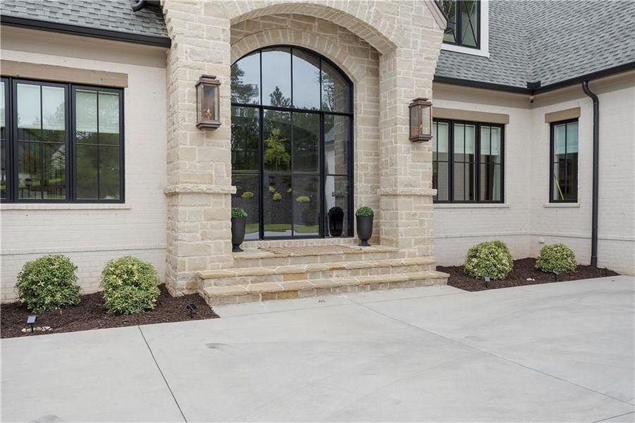 Exterior details and patio area of a home in , Alpharetta (Image 3).