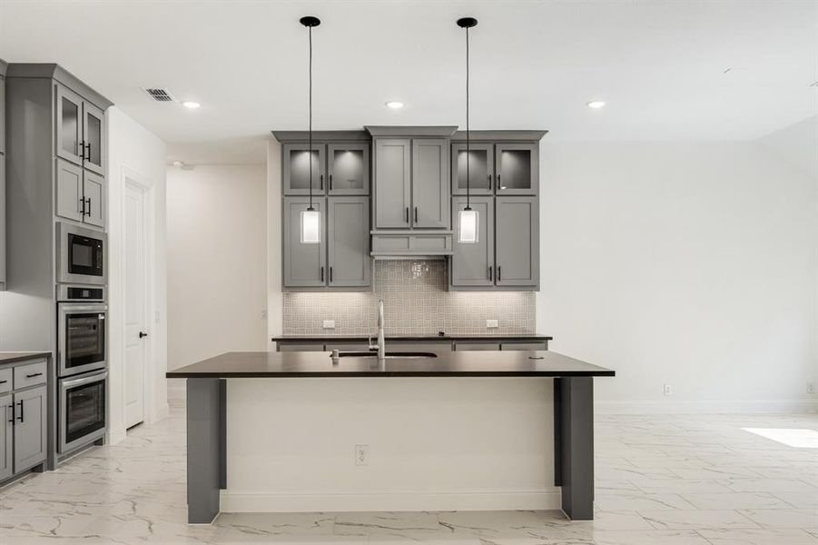 Furnished interior view inside a new home in Ridgepoint, Midlothian (Image 31).
