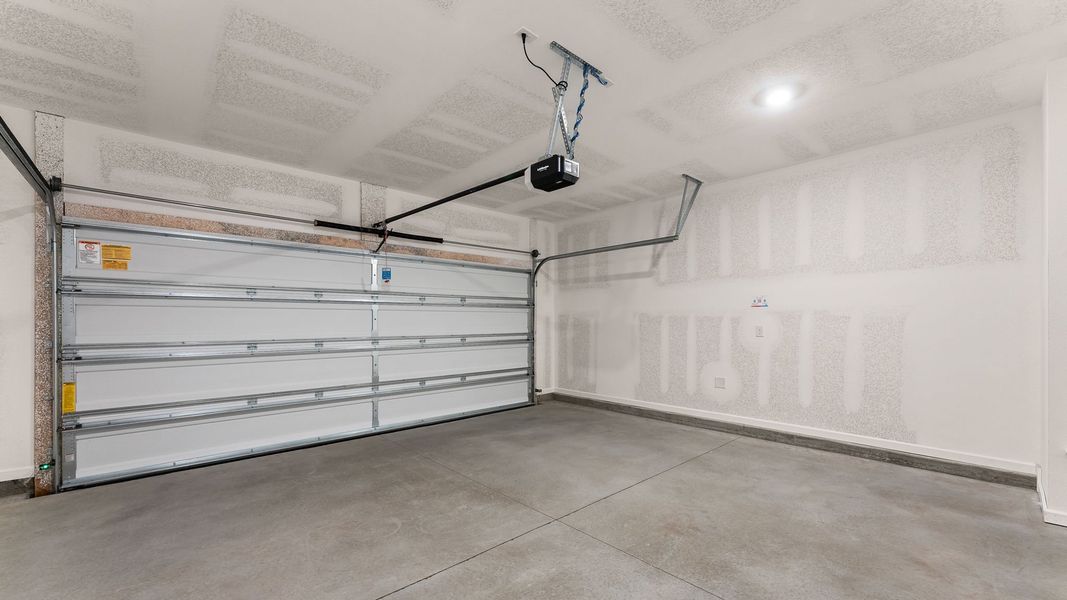 Spacious, unfurnished interior of a new home in Liberty, Panama City (Image 31).