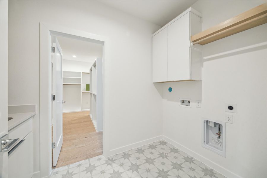 Furnished interior view inside a new home in , Houston (Image 28). Furnished interior view inside a new home in , Houston (Image 28).