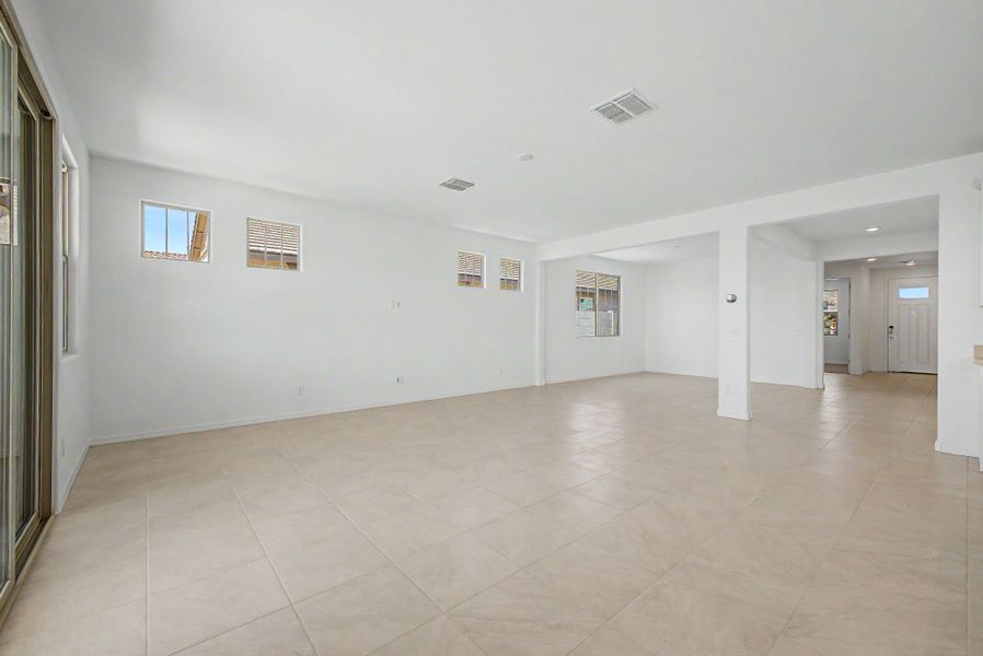 Spacious, unfurnished interior of a new home in Las Ventanas, Goodyear (Image 11). Spacious, unfurnished interior of a new home in Las Ventanas, Goodyear (Image 11).