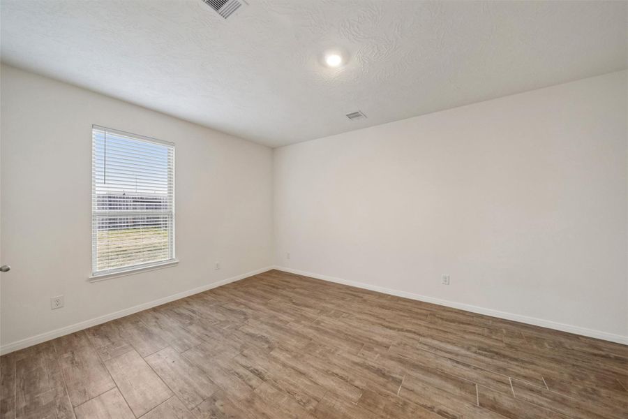 Spacious, unfurnished interior of a new home in , Magnolia (Image 15).