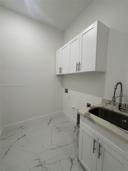 Image 11 of a home in . Image 11 of a home in .