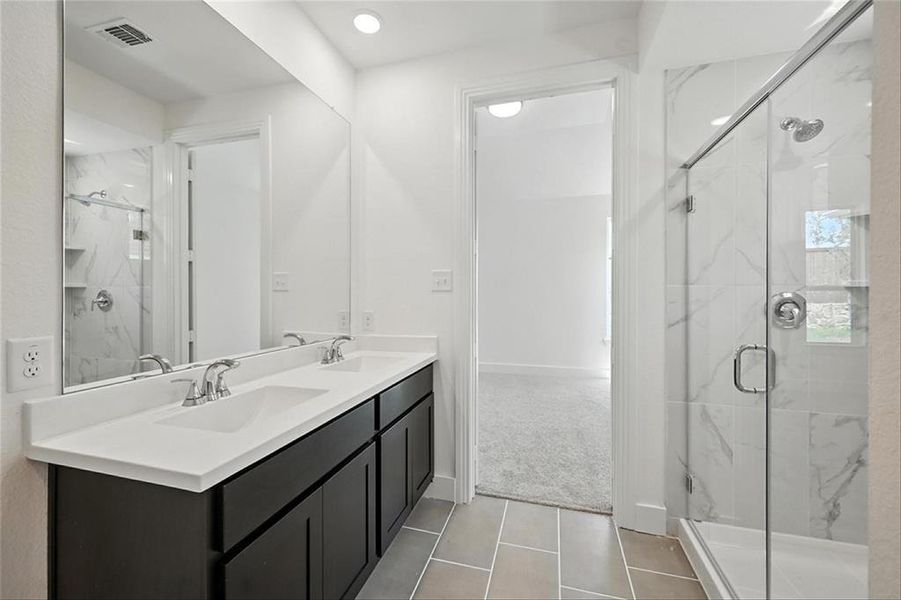 811SunflowerTrailANGECM014 811SunflowerTrailANGECM014