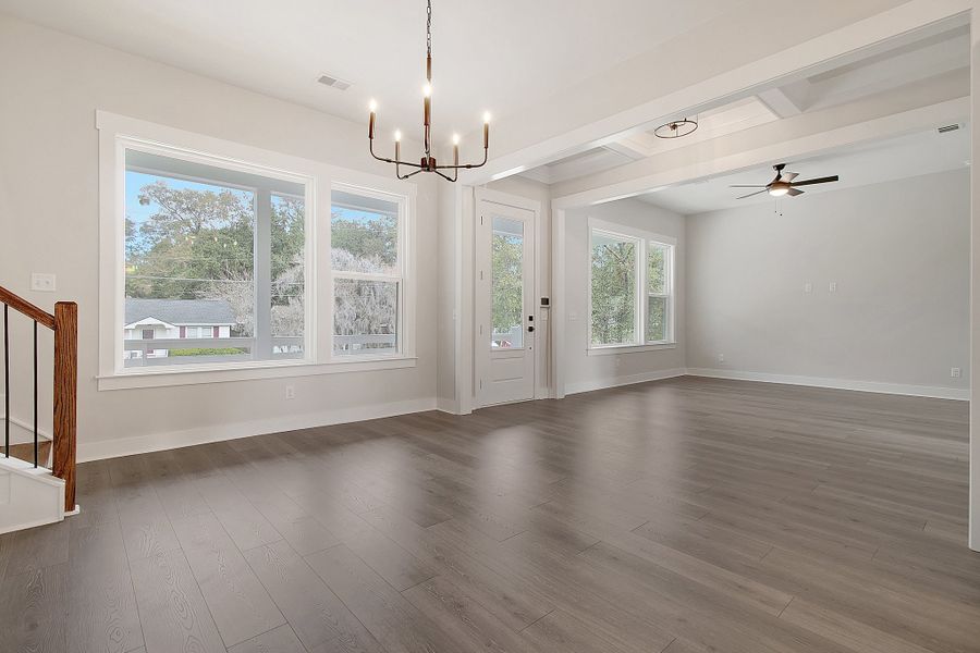 Spacious, unfurnished interior of a new home in Harbor Oaks Marina, Myrtle Beach (Image 7).