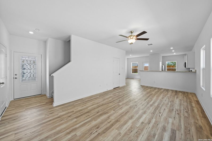 Spacious, unfurnished interior of a new home in , San Antonio (Image 16).