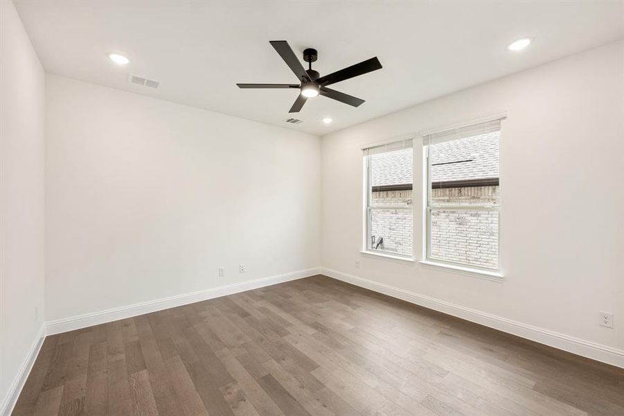 Spacious, unfurnished interior of a new home in Creekview Meadows, Pilot Point (Image 31). Spacious, unfurnished interior of a new home in Creekview Meadows, Pilot Point (Image 31).