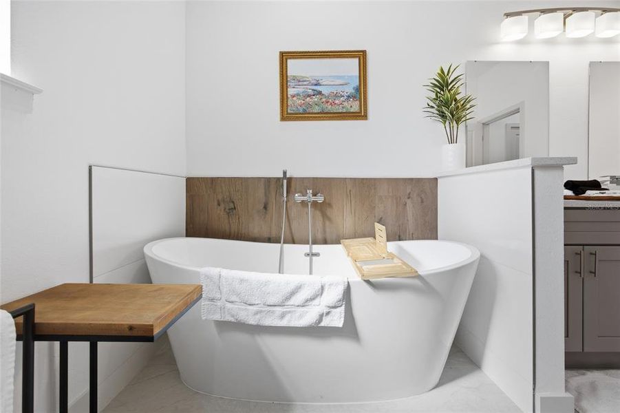 Furnished interior view inside a new home in , Ocala (Image 35).