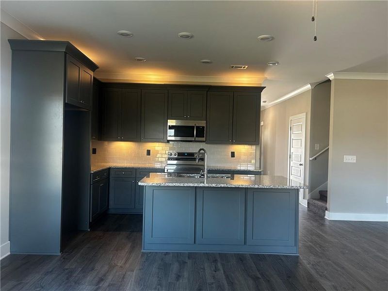 Furnished interior view inside a new home in , Cartersville (Image 5).