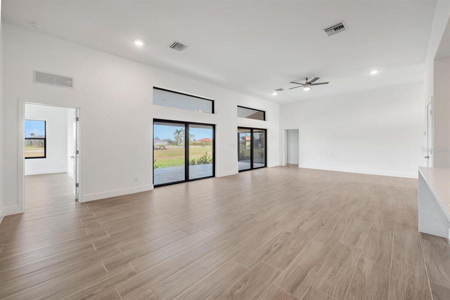 Spacious, unfurnished interior of a new home in , Punta Gorda (Image 32).