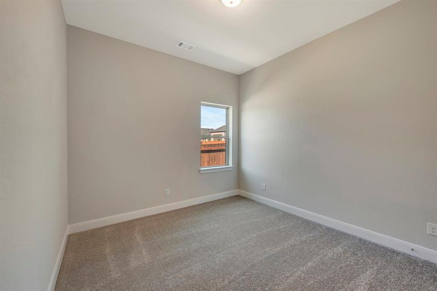 Spacious, unfurnished interior of a new home in Sandbrock Ranch, Aubrey (Image 17).