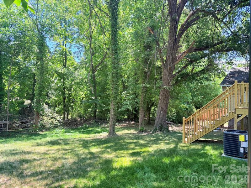 Natural landscape and outdoor views near in High Point (Image 24). Natural landscape and outdoor views near in High Point (Image 24).
