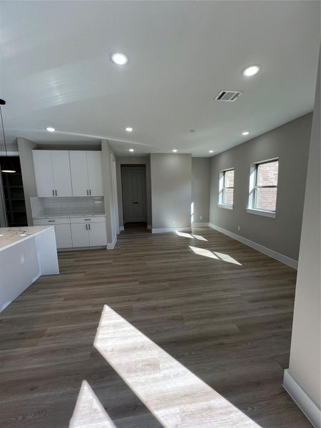 Spacious, unfurnished interior of a new home in , Spring (Image 16). Spacious, unfurnished interior of a new home in , Spring (Image 16).