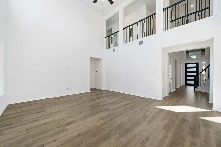 Spacious, unfurnished interior of a new home in Parkside on the River 60s, Georgetown (Image 12).