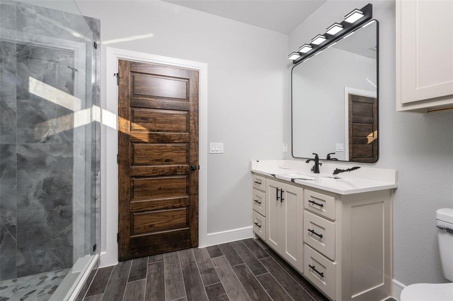 Furnished interior view inside a new home in , Whitewright (Image 8).