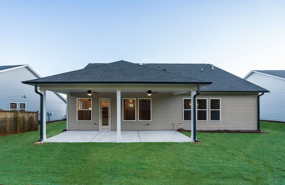 Representative exterior details of a home built from the The Pendula by David Weekley Homes in Old Mill Preserve, Dallas (Image 4).