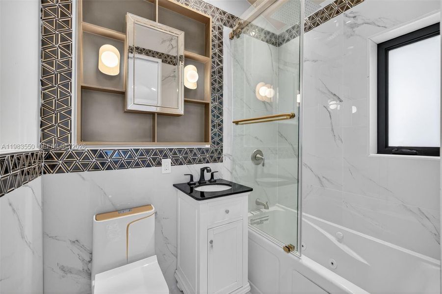 Furnished interior view inside a new home in , Biscayne Park (Image 84).