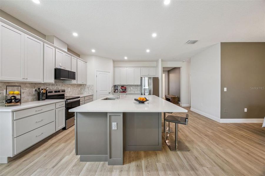 Furnished interior view inside a new home in , Minneola (Image 10).