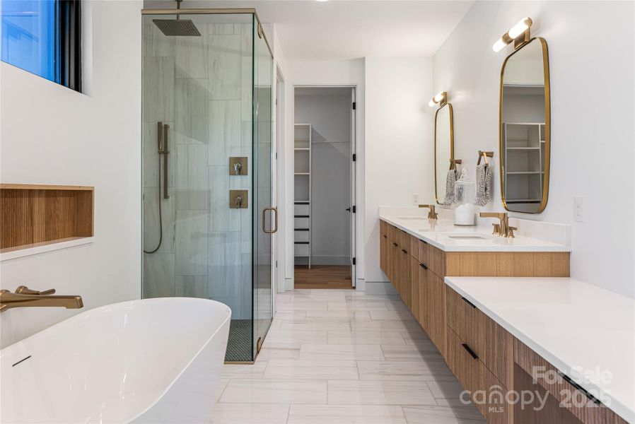 Furnished interior view inside a new home in , Montreat (Image 7).