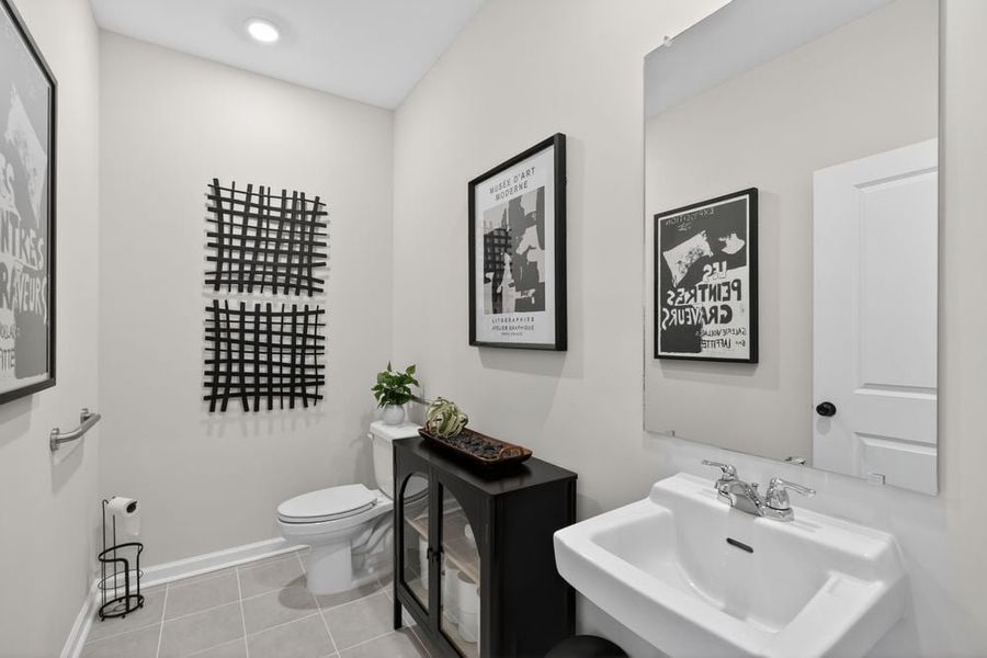Furnished interior view inside a new home in Dreycott, Lawrenceville (Image 9).
