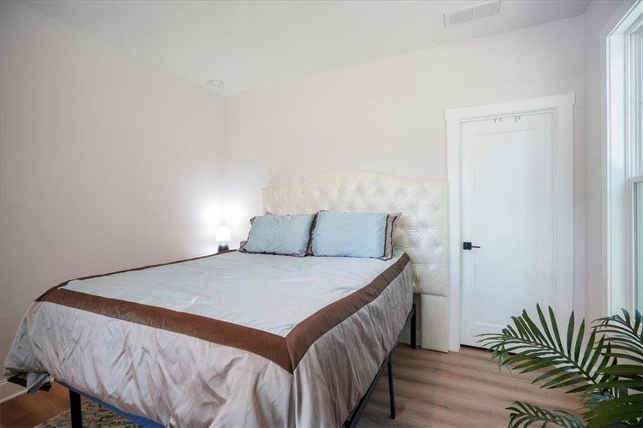 Furnished interior view inside a new home in , Acworth (Image 58).