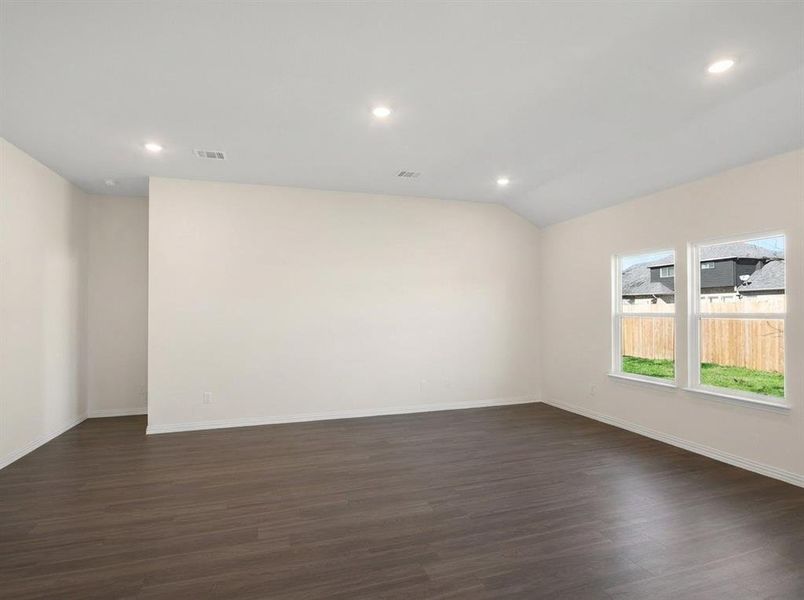 44ce9d7e-b31d-4e5d-a1b9-d2460305ff59