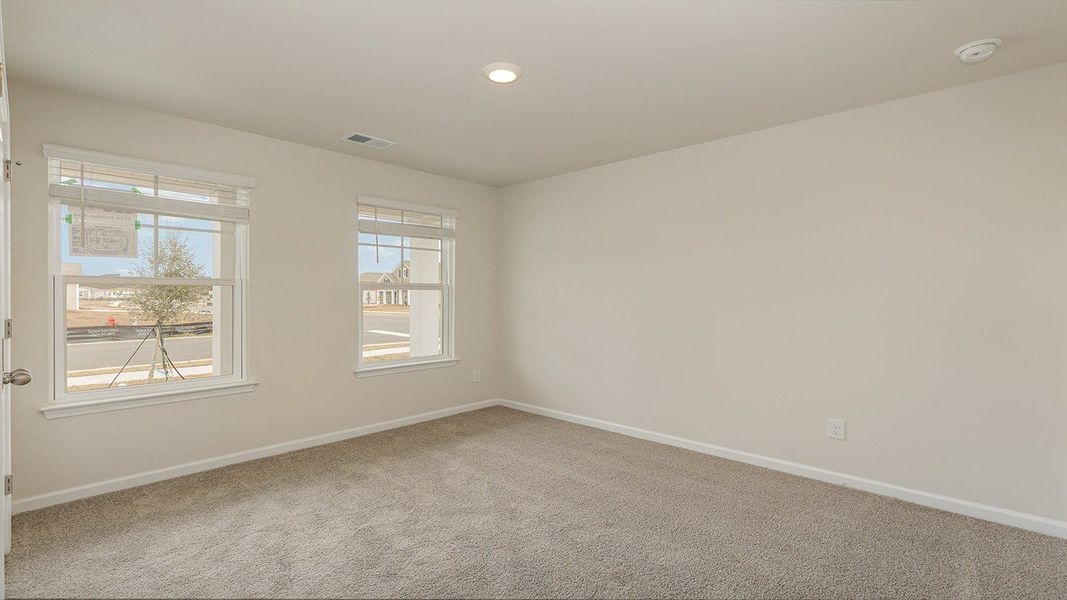 Spacious, unfurnished interior of a new home in Kingston Bay, Conway (Image 9).