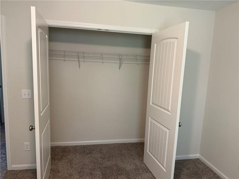 Spacious, unfurnished interior of a new home in , Bloomingdale (Image 15).