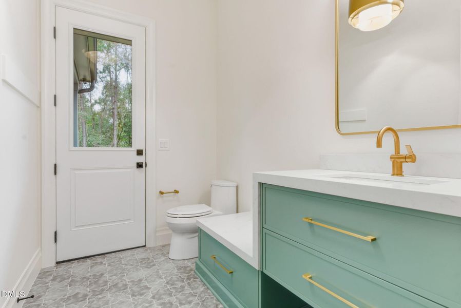 274 Westhampton Drive-95