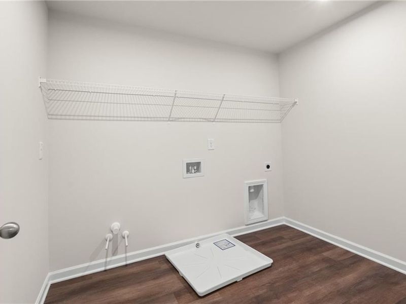 Spacious, unfurnished interior of a new home in The Village at Shallowford, Kennesaw (Image 26).