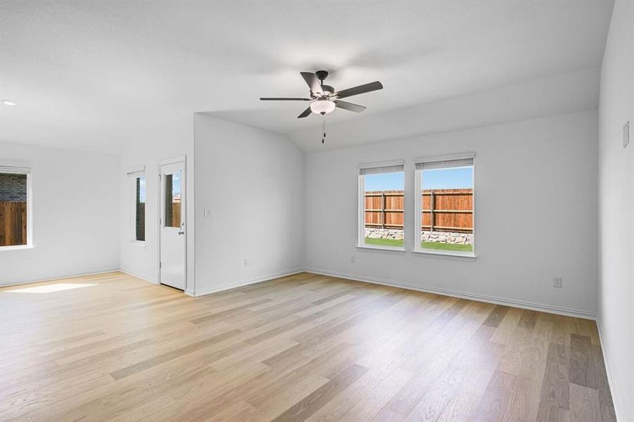 2608 Glacier Road ~ Ready Now