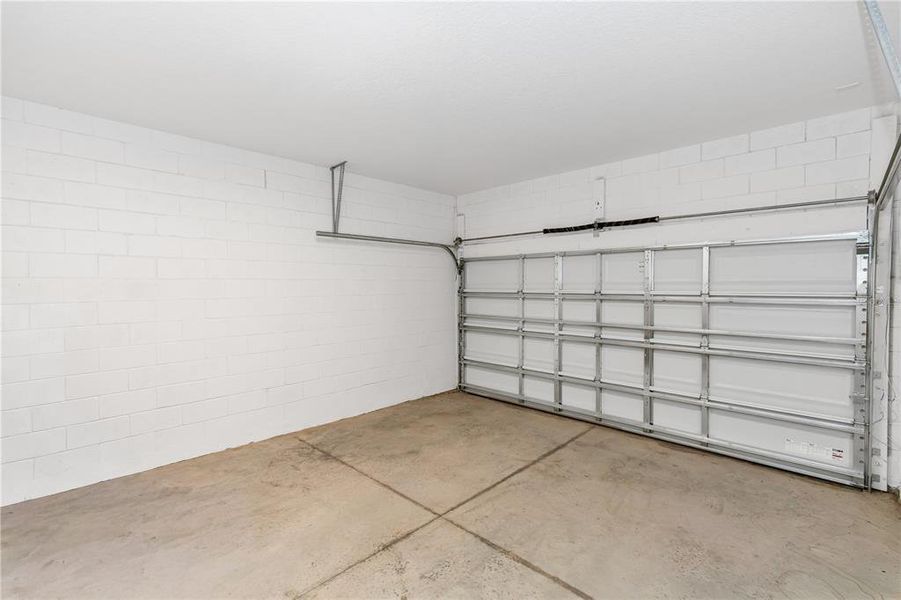 Spacious, unfurnished interior of a new home in , Orlando (Image 22). Spacious, unfurnished interior of a new home in , Orlando (Image 22).