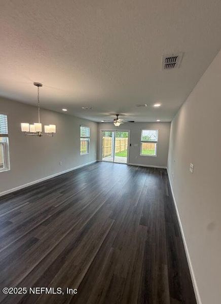 Spacious, unfurnished interior of a new home in , Jacksonville (Image 19).